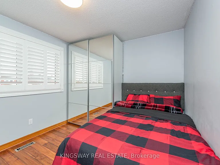 298 Forest Dr S — Photo 30