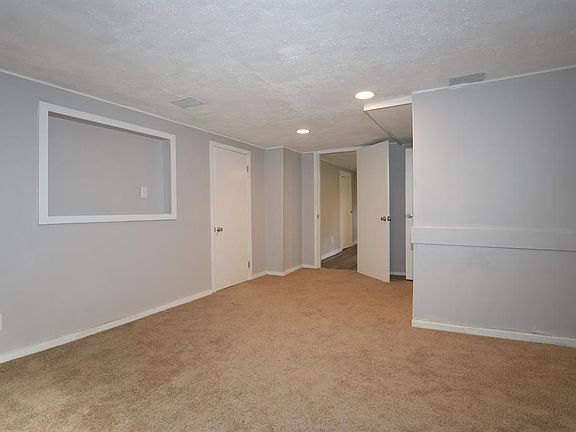 5th image of 3817 Malaer Dr