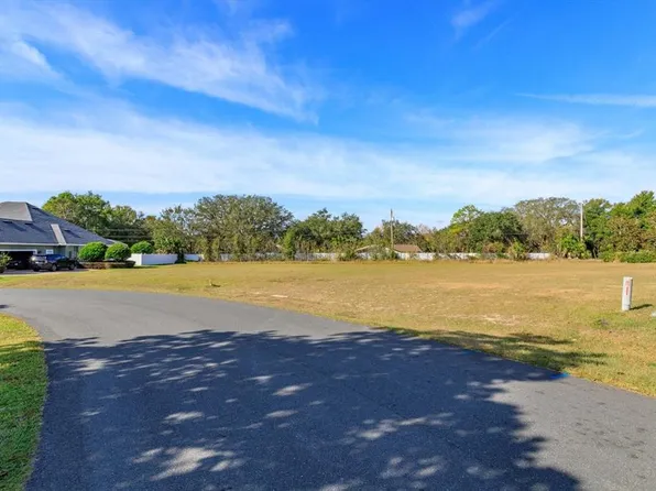 1002 Myrtle Breezes Ct #2, Fruitland Park, FL 34731