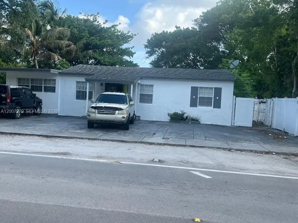 1341 NE 149th St, Miami, FL 33161