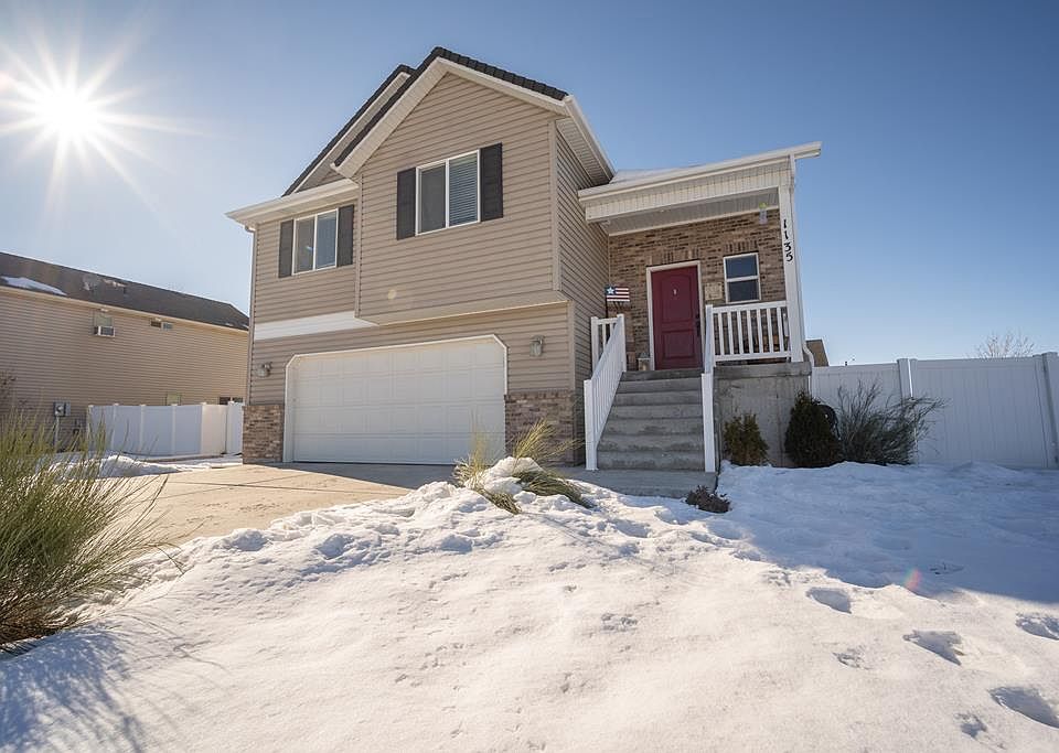 1st image of 1135 N Drystone Dr