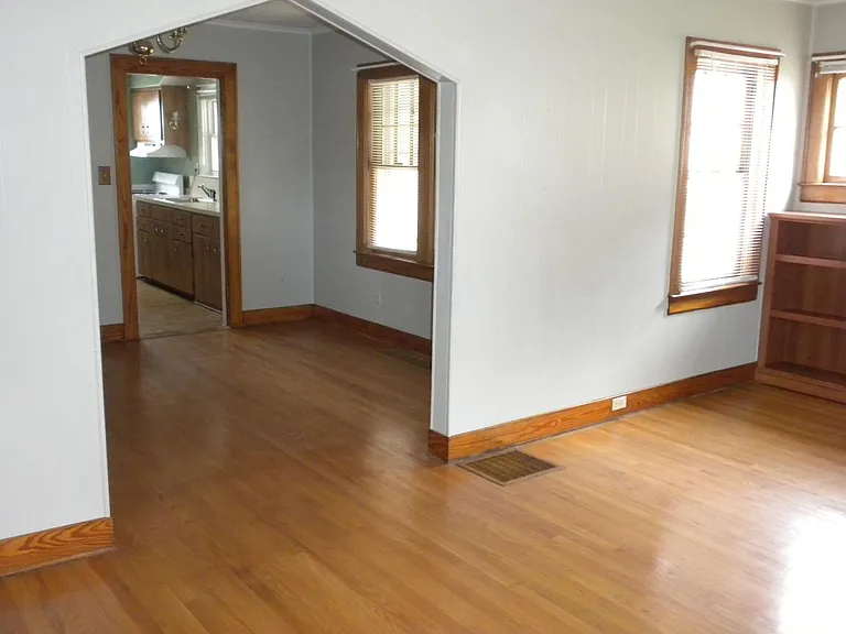 2345 Delor Ave — Photo 5