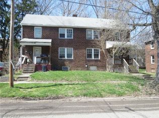 435 Garfield St, Struthers, OH 44471