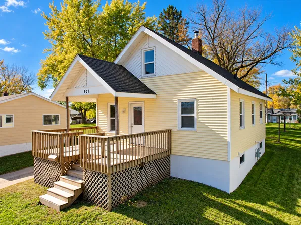 907 Baird Ave, Fergus Falls, MN 56537