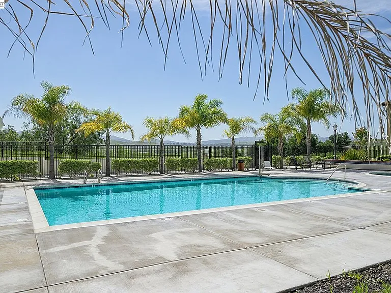 3118 Fioli Way — Photo 28