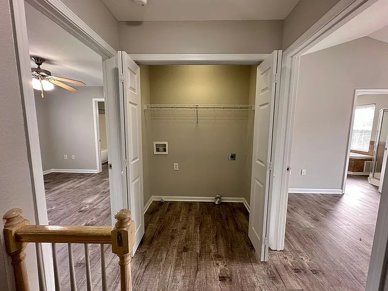 Fox Springs Condos — Photo 16
