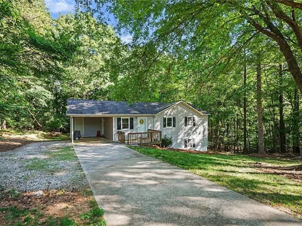 2262 Everett Ct, Loganville, GA 30052