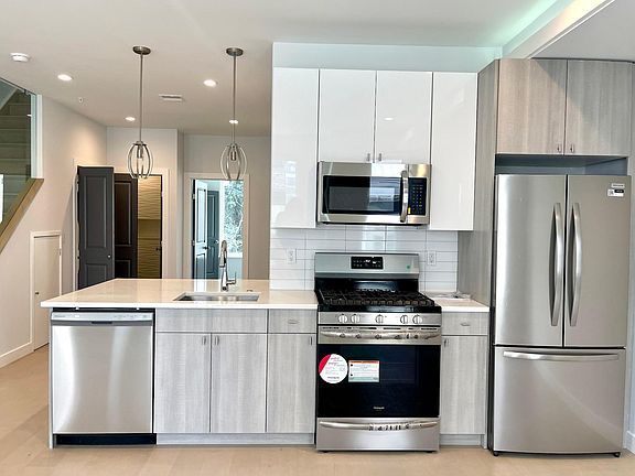 3rd image of 1200 N 7th St #3R