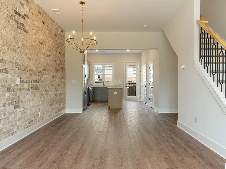 1191 Windsor Dr — Photo 11