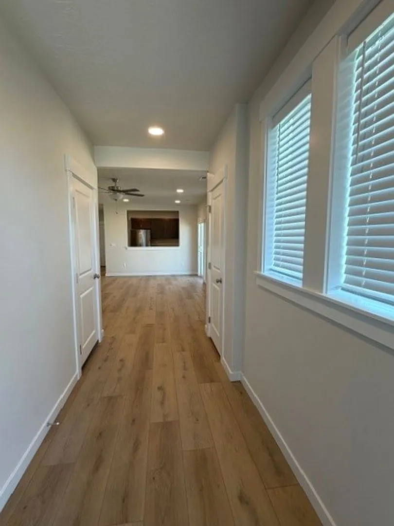 Beautiful newer 3 bed 2 bath home in Caldwell just off Linden Rd and Middleton Rd — Photo 3