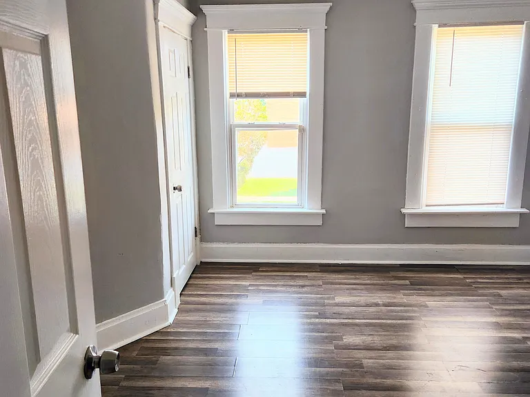 1455 E Mound St — Photo 7