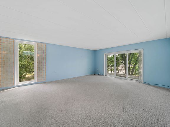 3rd image of 5540 Walnut Ave APT 23B