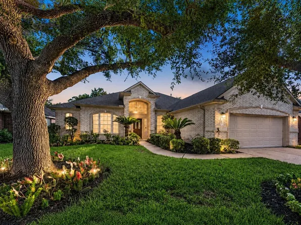 1807 Spreading Bough Ln, Richmond, TX 77406