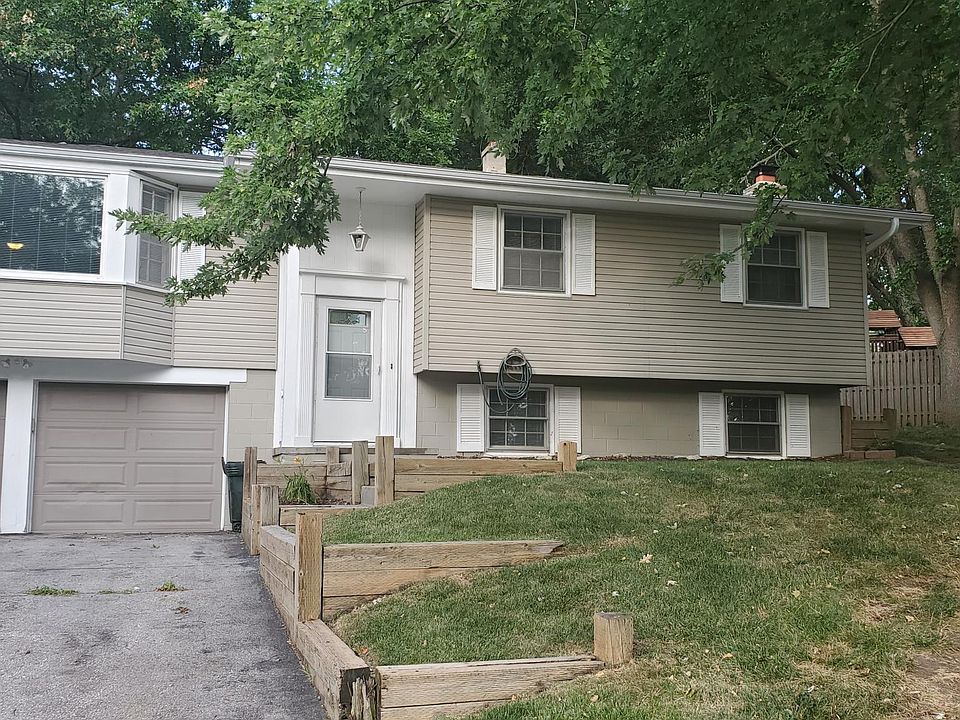1st image of 1513 Pinewood Circle Dr