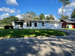 1015 Ruby Ln, Orange, TX 77630