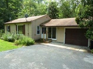 17929 Geauga Lake Rd, Chagrin Falls, OH 44023