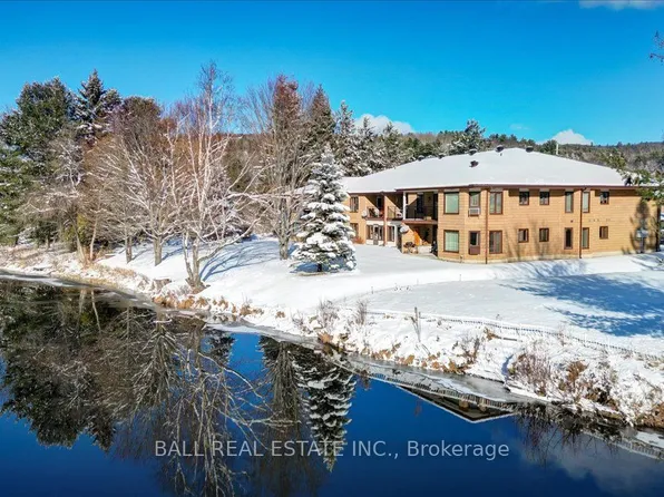 16 Alice St #203, Bancroft, ON K0L 1C0