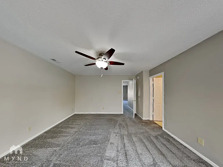 1945 Branchside Ct — Photo 11
