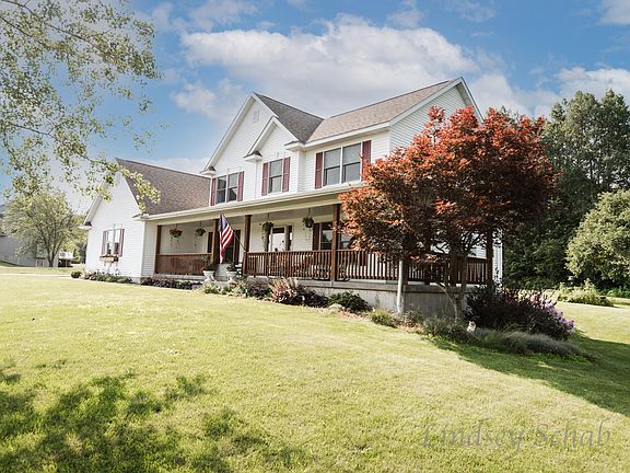 3rd image of 3044 Cottage Ct