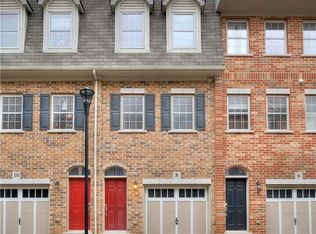 8 Cheltenham Mews, Kitchener, ON N2H0B2