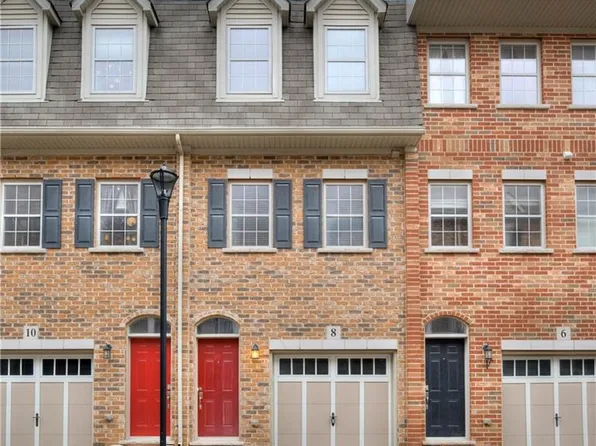 8 Cheltenham Mews, Kitchener, ON N2H 0B2