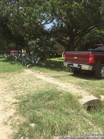2nd image of 665 Northeast Dr