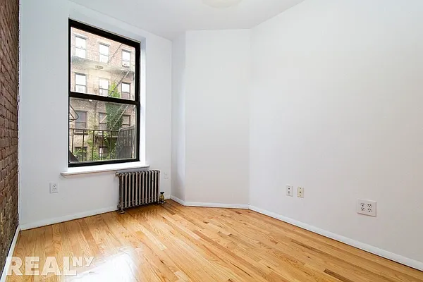 Rented by REAL New York | media 17