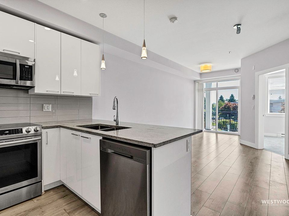 1st image of 20696 Eastleigh Cres #210