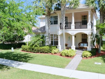 8101 Bautista Way, Palm Beach Gardens, FL, 33418
