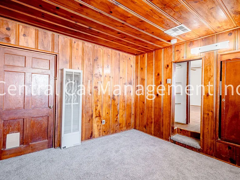 627 Hood Dr — Photo 6