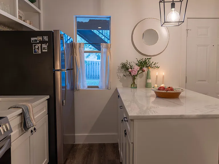 5516 Roosevelt Ave #206 — Photo 7