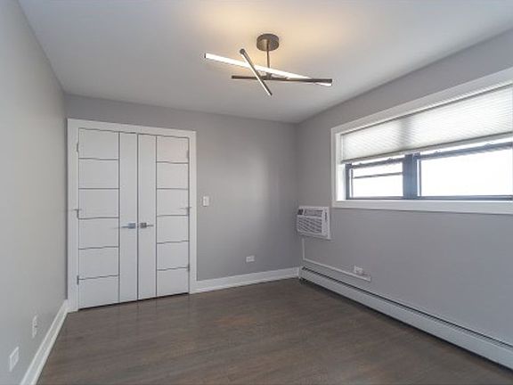 3rd image of 6331 N Magnolia Ave #201