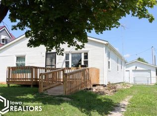 205 N 16th St, Marshalltown, IA 50158