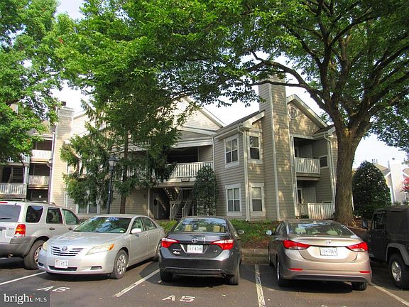 3rd image of 6011 Rosebud Ln APT 202