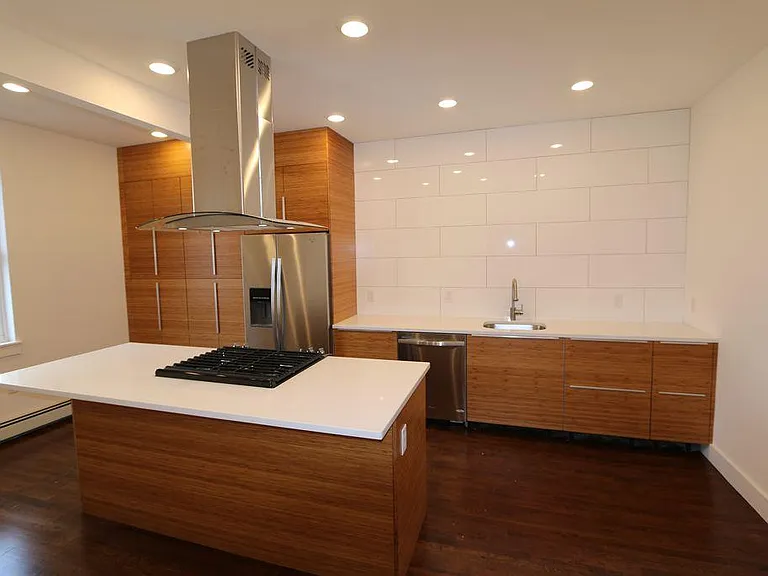 Manor Ave — Photo 2