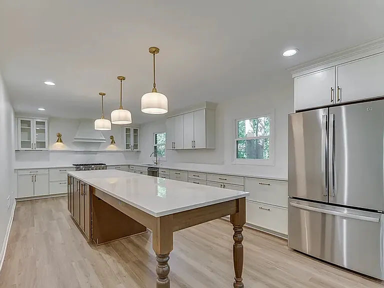 11506 Rolling Springs Dr — Photo 3