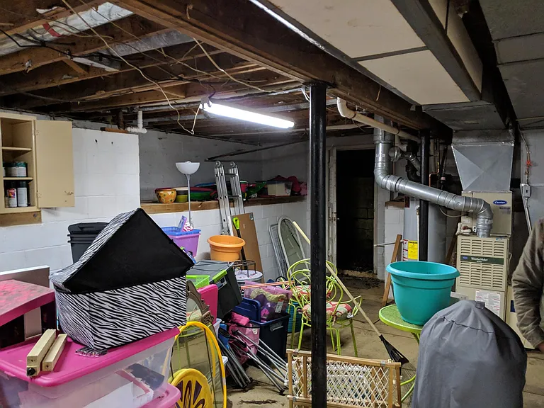 unfinished basement (crafts, strorage, or woodworking)