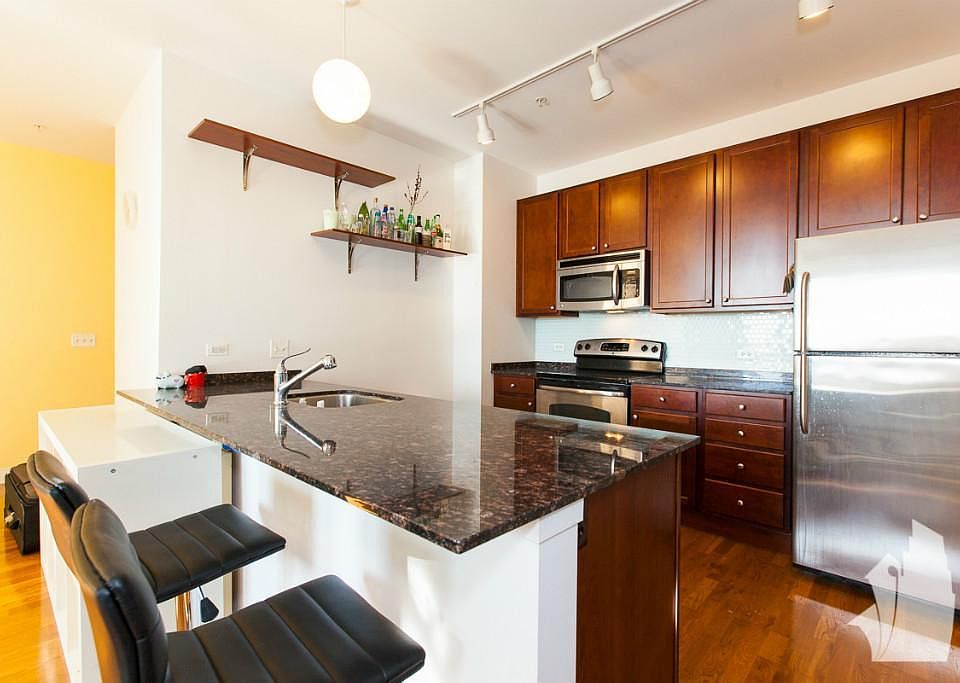 1st image of 565 W Quincy St Unit 917W