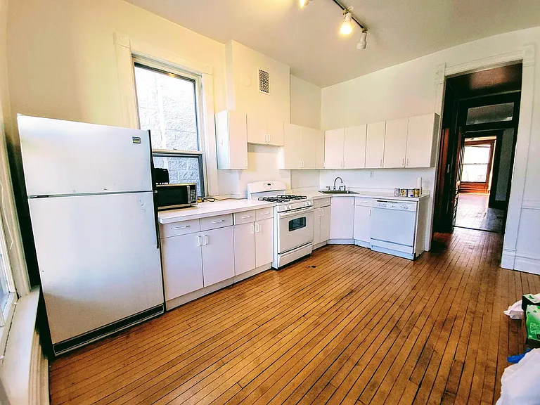 3511 N Reta Ave #3 — Photo 5