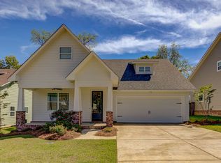 6 Oakwood Glen Dr, Clinton, MS 39056