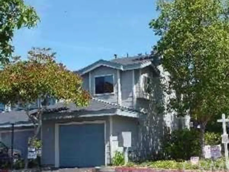 2225 Exposition Dr — Photo 1
