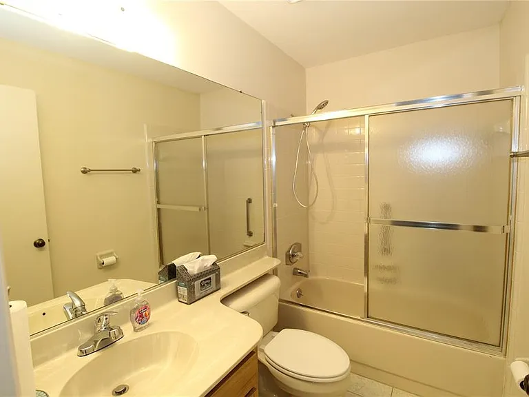 301 Bryce Ct — Photo 29