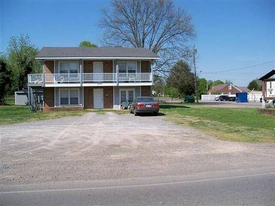 1st image of 123 Twin Oak Dr
