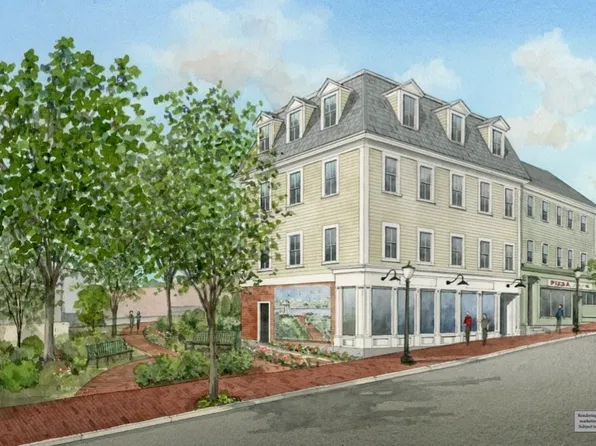 26 Friend St #B, Amesbury, MA 01913