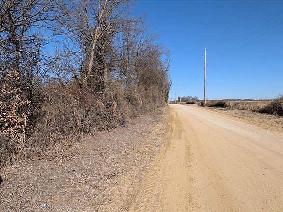 3rd image of 2 Penner Ave