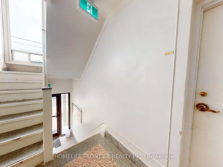 1110 Weston Rd #4 — Photo 12