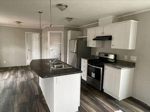 2nd image of 2801 Thielman St Lot 116