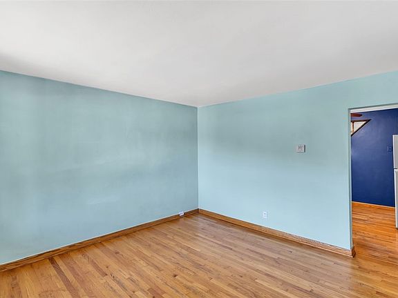 3rd image of 234 Spring St