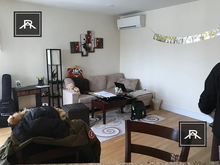 879 Beacon St #7 — Photo 10