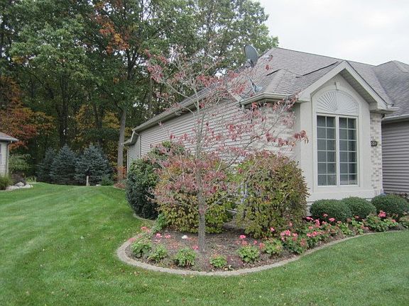 2nd image of 1604 Cobblestone Blvd